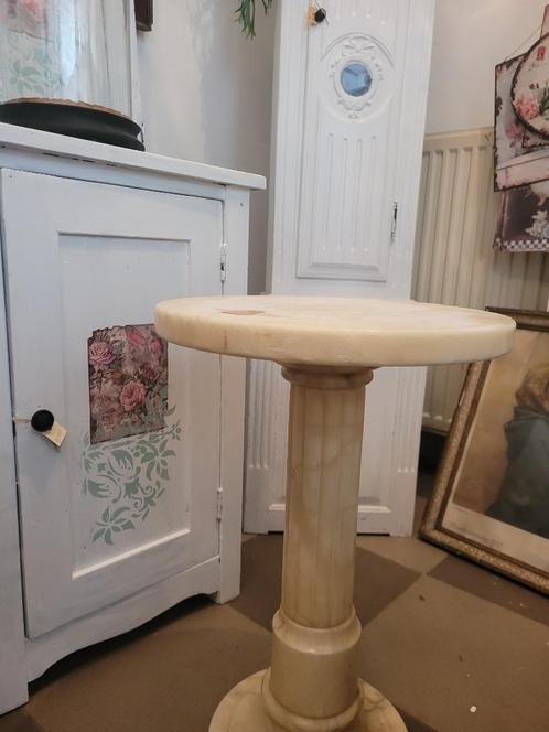 Vintage marmeren pilaar, zuil plantenstandaard, Huis en Inrichting, Woonaccessoires | Zuilen en Pilaren, Zo goed als nieuw, Ophalen of Verzenden