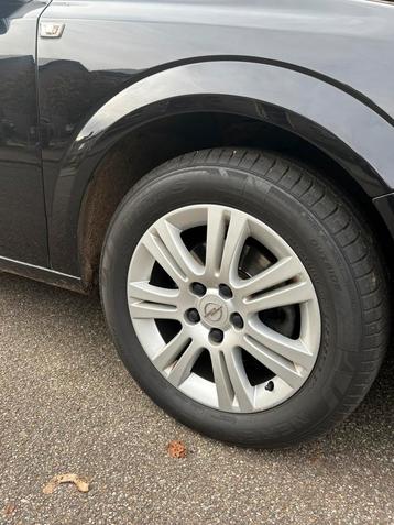 Nexen 205/55 R16 zomer banden 2x - 1 maand oud beschikbaar voor biedingen