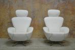 1witte leren Cassina Dodo design relax- draaifauteuil