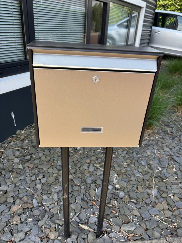 Mooie Bürg-Wachter Brievenbus Oxford als nieuw!, Tuin en Terras, Brievenbussen, Zo goed als nieuw, Staande brievenbus, Rvs, Ophalen of Verzenden