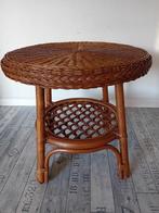 Rieten salon- bijzet tafel, Huis en Inrichting, Tafels | Salontafels, 50 tot 100 cm, 50 tot 75 cm, Rond, Zo goed als nieuw