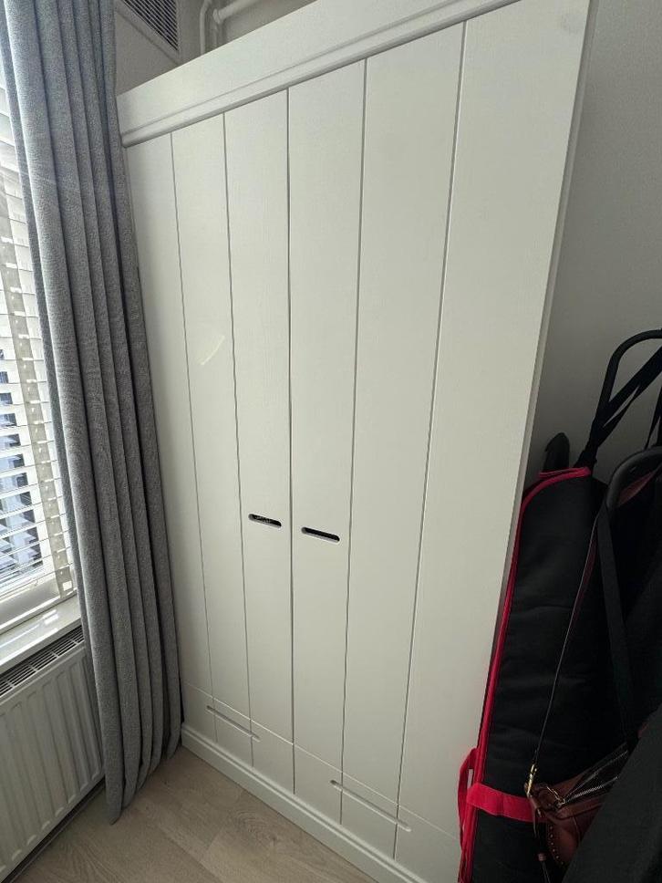 Woood kledingkast, Huis en Inrichting, Kasten | Lockerkasten, Zo goed als nieuw, Ophalen of Verzenden