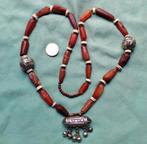 Ketting met oude agaat trade beads en andere kralen, Sieraden, Tassen en Uiterlijk, Antieke sieraden, Ophalen of Verzenden, Overige materialen
