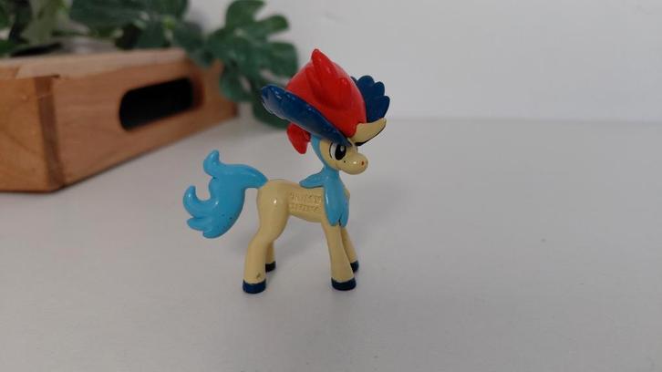 Pokémon poppetje tomy, Verzamelen, Poppetjes en Figuurtjes, Zo goed als nieuw, Ophalen of Verzenden