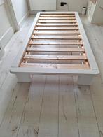 2x eenpersoonsbed (hout / wit) - prijs voor twee bedden, Ophalen, Gebruikt, 90 cm, Eenpersoons