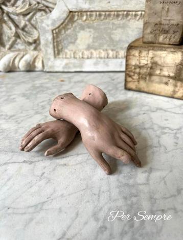 Per Sempre,Antieke Italiaanse Madonna Handjes beschikbaar voor biedingen