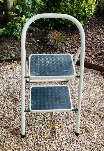 Brabantia Keukentrapje - 2 Treden beschikbaar voor biedingen