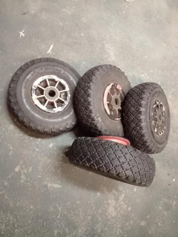 Te koop bolderkar/steekwagen wielen beschikbaar voor biedingen