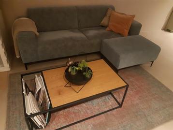 Mint groen bankstel + hockers + fauteuil  beschikbaar voor biedingen