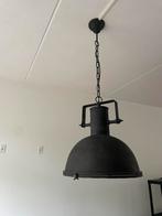 Robuuste hanglamp, Huis en Inrichting, Lampen | Hanglampen, Ophalen of Verzenden, Zo goed als nieuw, Metaal, Minder dan 50 cm