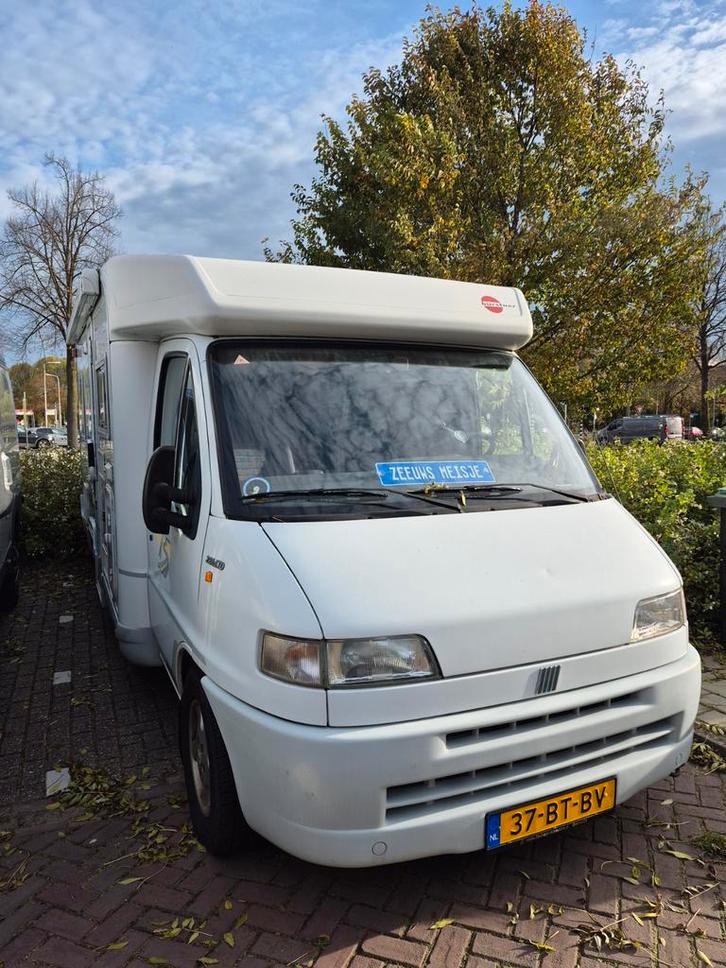 Burstner T 604 half intergaal, Caravans en Kamperen, Campers, Particulier, tot en met 4, Half-integraal, Bürstner, Fiat, Diesel