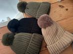 Nieuwe mutsen met pompon, Ophalen of Verzenden, Nieuw, One size fits all