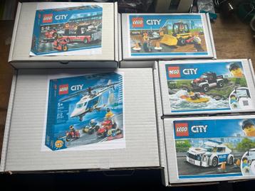 lego diversen city  politie helikopter motoren graafmachine beschikbaar voor biedingen