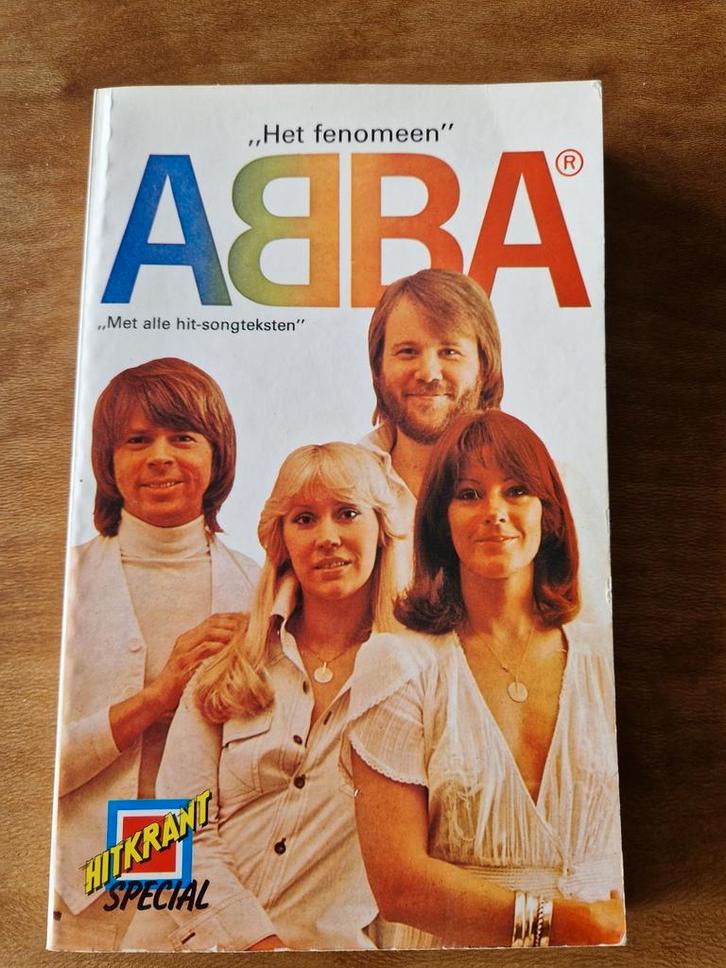 ABBA Boek - Alle Songteksten - Verzamelobject, Boeken, Muziek, Gelezen, Artiest, Ophalen of Verzenden