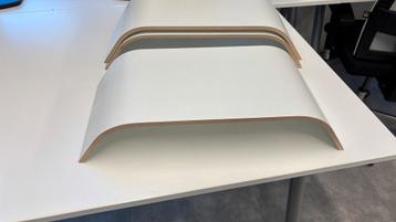 3x Ikea SIGFINN monitorstandaard wit beschikbaar voor biedingen