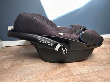 Te Koop!! Autostoeltje Maxi-Cosi Pebble + Easy Base 2 beschikbaar voor biedingen