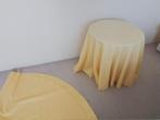 vintage tafeltje en 3 bijpassende kleedjes,  2 geel, 1 wit, Ophalen, Gebruikt