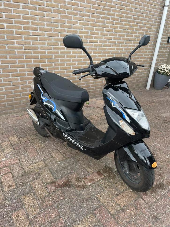 BTC city scooter, Fietsen en Brommers, Snorfietsen en Snorscooters, Gebruikt, Overige merken, Tweetakt, Ophalen