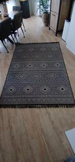 MOOI VLOERKLEED Z.G.A.N., Ophalen, Beige, 150 tot 200 cm, 200 cm of meer