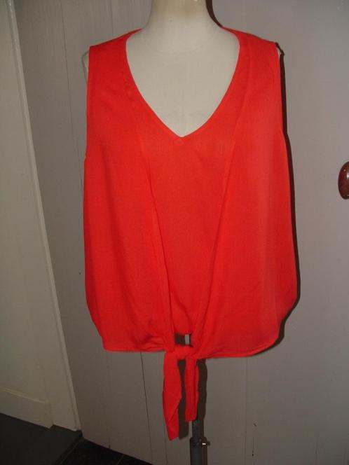 Karen Kane top maat XS maat 34/36 geplooide driekwart mouw, Kleding | Dames, Tops, Zo goed als nieuw, Maat 34 (XS) of kleiner