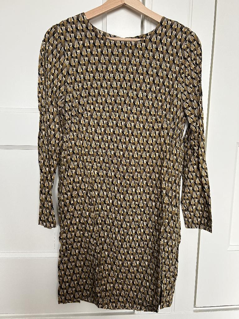H&M jurk met patroon - mt M, Maat 38/40 (M), H&M, Bruin, Ophalen of Verzenden