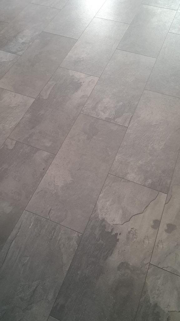 Laminaat grijs pvc, Ophalen, Pvc, Zo goed als nieuw, Grijs