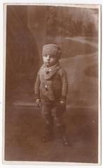 Fotokaart van een Jongetje, Gebruikt, Verzenden, Foto, Voor 1940