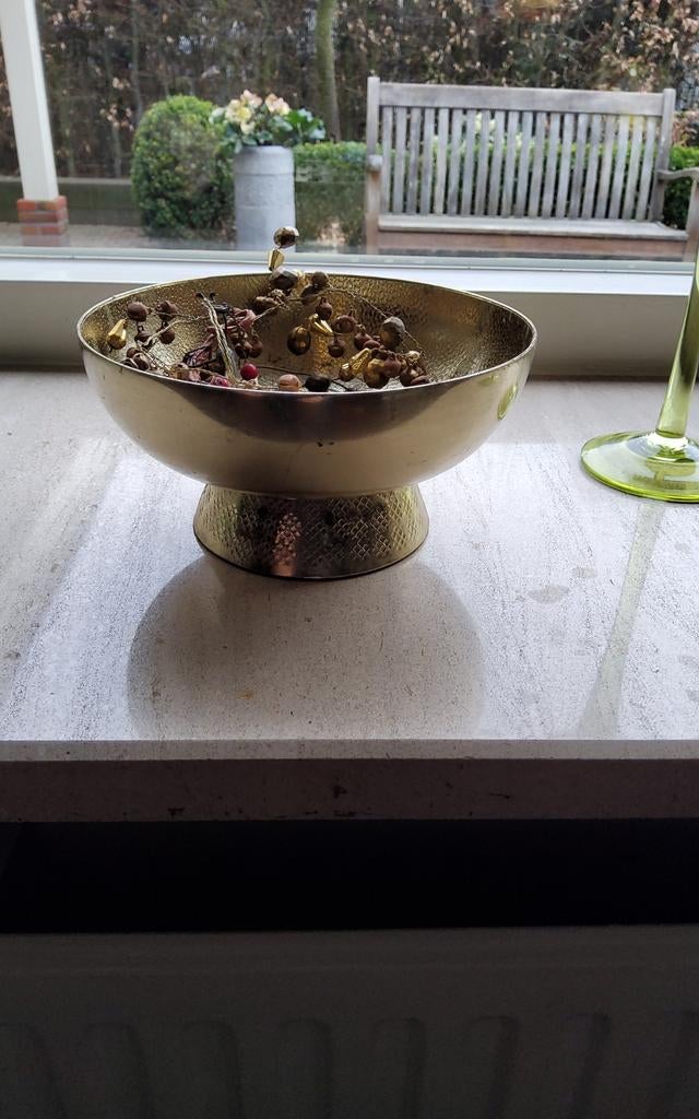 Koperen bowl sierschaal met inhoud.zie foto., Ophalen of Verzenden