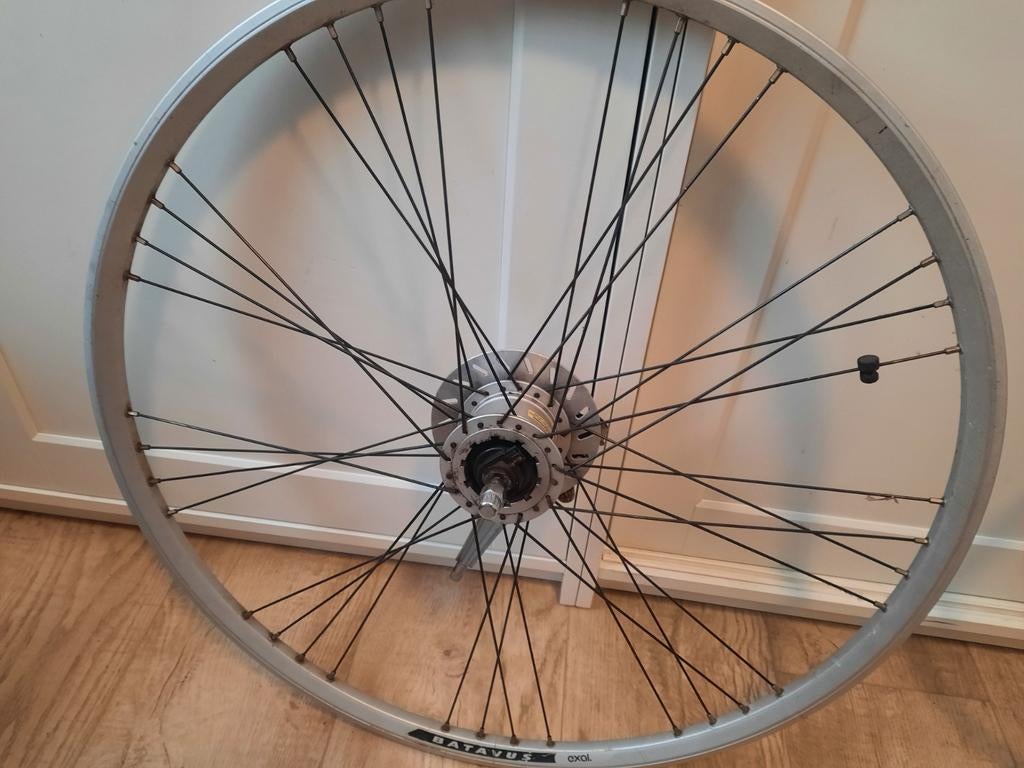 Voorwiel 28 inch met naafdynamo, Fietsen en Brommers, Gebruikt, Batavus, Toerfiets, Aluminium