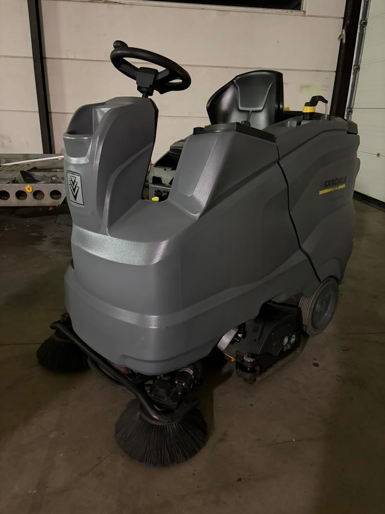 Schrobzuigmachine Karcher b150 r90 topstaat!, Doe-het-zelf en Verbouw, Reinigingsmachines, Ophalen of Verzenden, Zo goed als nieuw