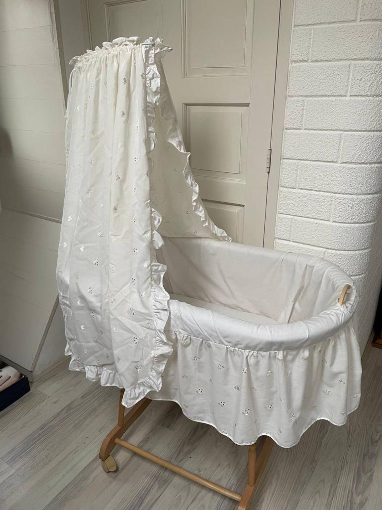Gratis wiegje, Kinderen en Baby's, Babywiegjes en Ledikanten, Ophalen, Gebruikt, Wieg