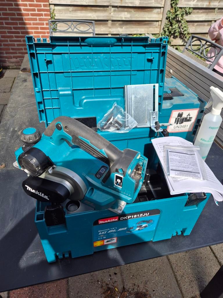 18 volt schaafmachine, Ophalen, Zo goed als nieuw, Accu