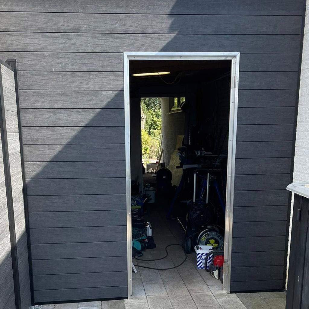 OPRUIMING - Composiet gevelbekleding zwart - 390 cm lang, Overige materialen, Gebruikt, Compoziet B.V., Minder dan 20 mm