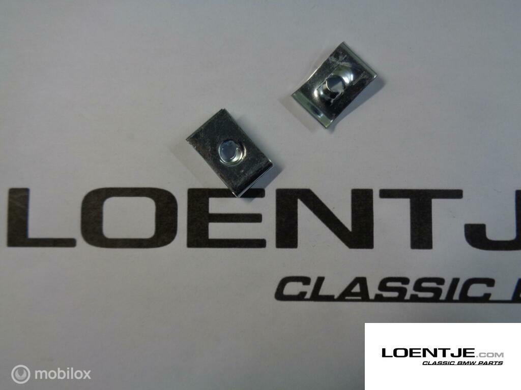 blikmoer moer voor bevestiging voorscherm e30 325i 320i etc, Auto-onderdelen, Gebruikt, Ophalen of Verzenden, BMW, BMW