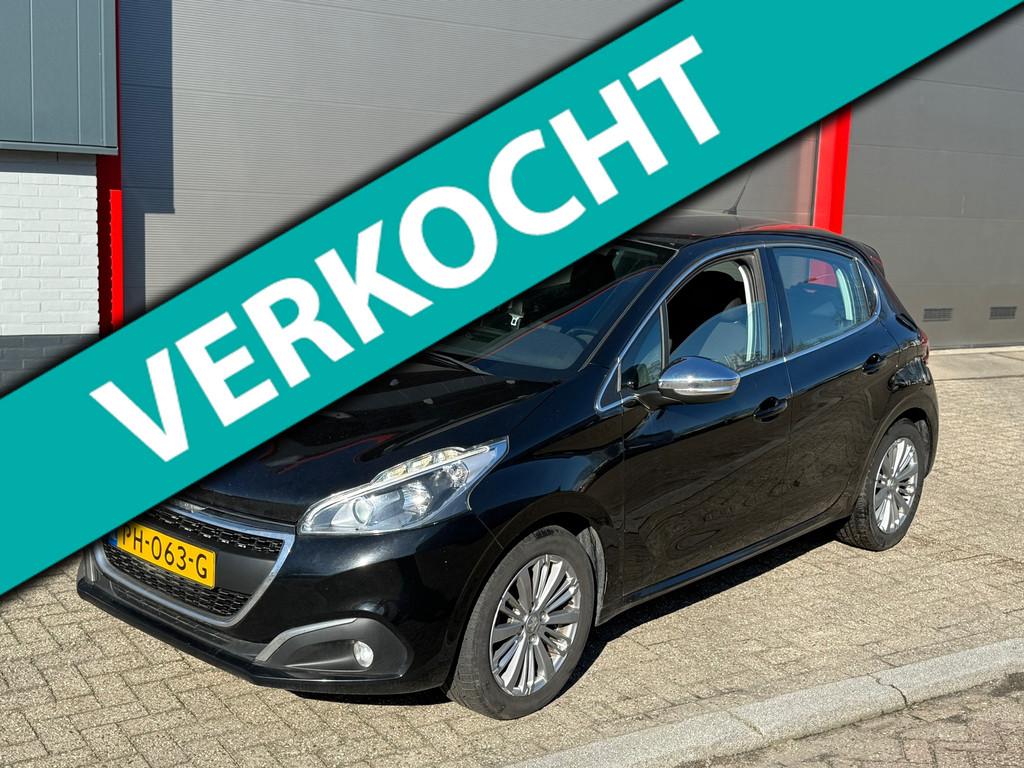 Peugeot 208 1.6 BlueHDi Blue Lease Executive, Auto's, Peugeot, Voorwielaandrijving, Gebruikt, 4 cilinders, Zwart