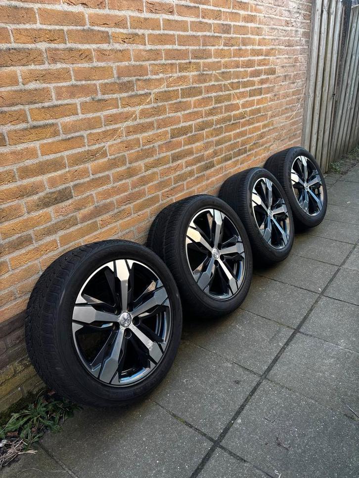 Peugeot 3008 (2018) banden met lichtmetalen velgen, Auto-onderdelen, Banden en Velgen, Banden en Velgen, Winterbanden, Personenwagen