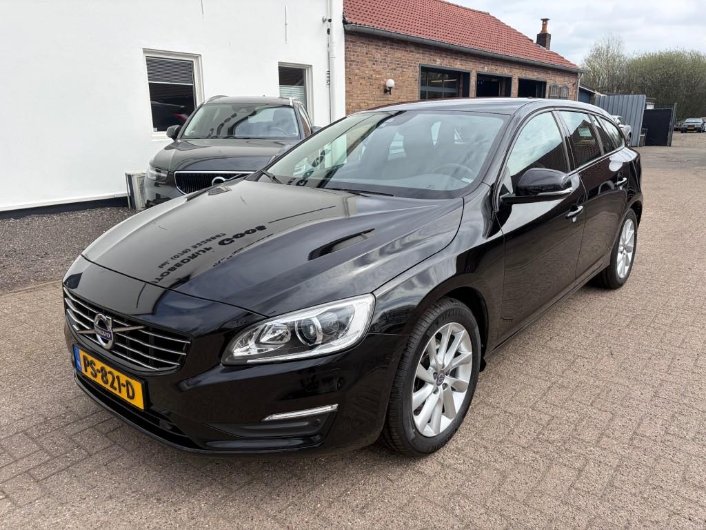 Volvo V60 T3 Dynamic Sport, Auto's, Volvo, Bedrijf, V60, ABS, Airbags, Bluetooth, Boordcomputer, Centrale vergrendeling, Climate control