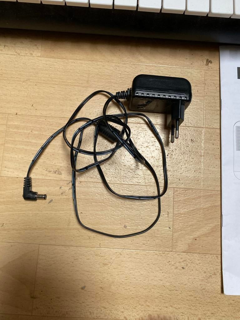 Medeli N5 Keyboard met 61 toetsen - Zo goed als nieuw, Muziek en Instrumenten, Keyboards, Ophalen, 61 toetsen, Zo goed als nieuw