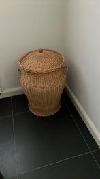 Vintage grote rieten mand met deksel zeer goede staat, Ophalen, Zo goed als nieuw, Rechthoekig, Riet