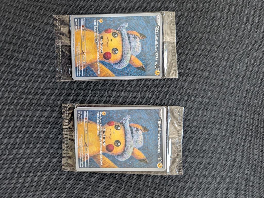 Pikachu grey felt hat ungraded sealed, Hobby en Vrije tijd, Ophalen, Nieuw, Meerdere kaarten