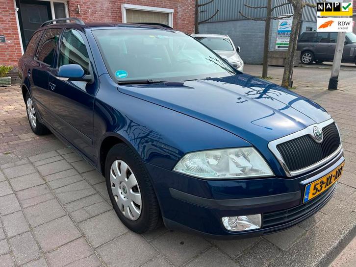 Skoda Octavia Combi 1.6 FSI Ambiente, Auto's, Skoda, Bedrijf, Te koop, Octavia, ABS, Airbags, Airconditioning, Boordcomputer, Centrale vergrendeling