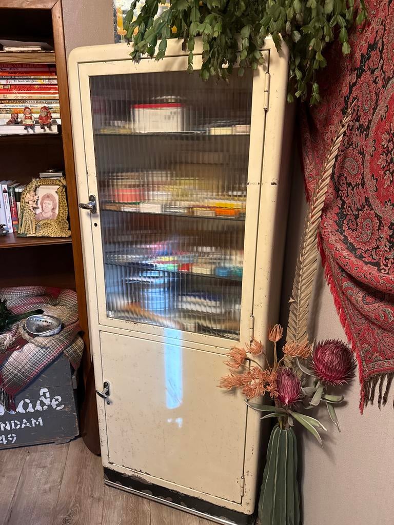 Oude dokterskast van Stopler vintage, Antiek en Kunst, Ophalen of Verzenden