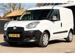 Fiat Doblò Cargo 1.4 Actual I lage wegenbelasting particuli, Auto's, Bestelauto's, Voorwielaandrijving, Euro 5, Stof, Gebruikt