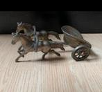 Oude metalen strijdwagen met paarden, Antiek en Kunst, Ophalen of Verzenden