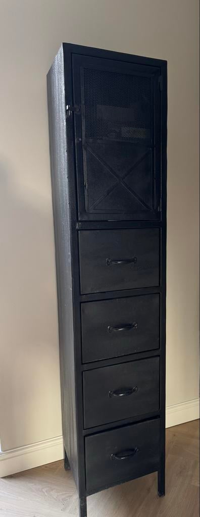 Zwart metalen kastje  met lades en deurtje, Huis en Inrichting, Ophalen, Zo goed als nieuw