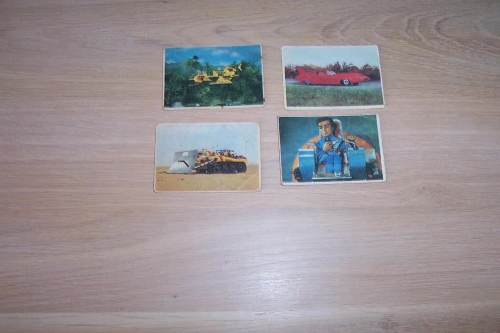 Thunderbirds 4 plaatjes, Verzamelen, Film en Tv, Verzenden, Gebruikt, Tv, Foto of Kaart