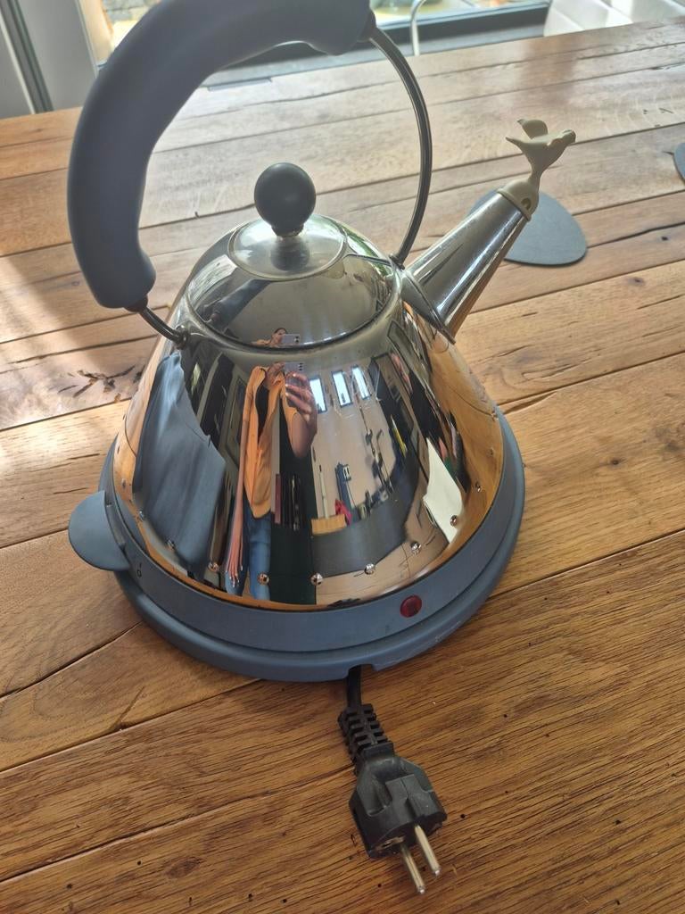 Alessi waterkoker - Klassieker van Michael Graves, 1 tot 2 liter, Ophalen of Verzenden, Gebruikt, Rvs