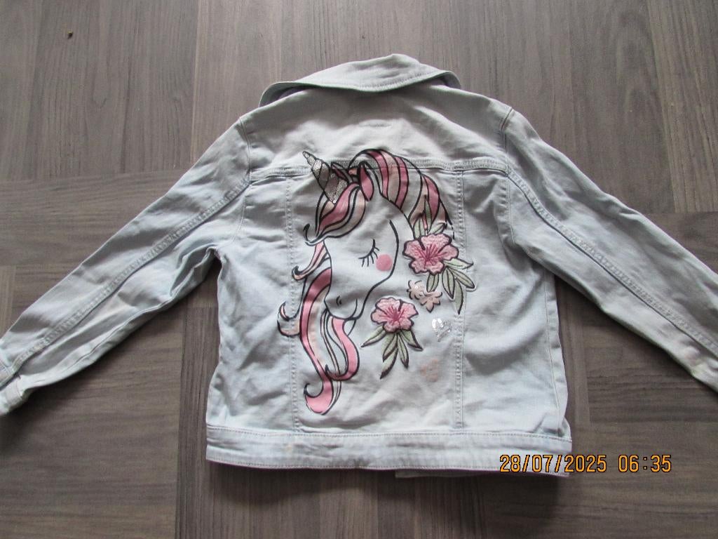 spijkerjasje 128, Kinderen en Baby's, Kinderkleding | Maat 128, Ophalen of Verzenden, Zo goed als nieuw, Meisje, Jas