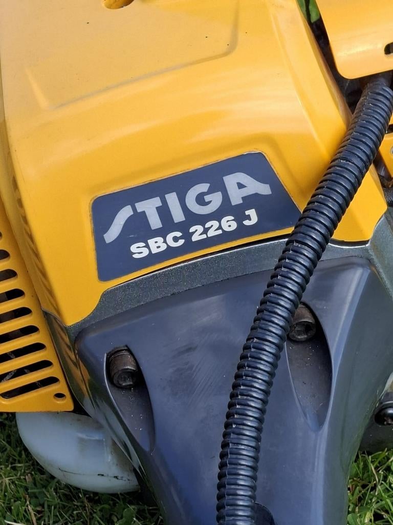 Stiga SBC 226 J bosmaaier, Ophalen of Verzenden, Benzine