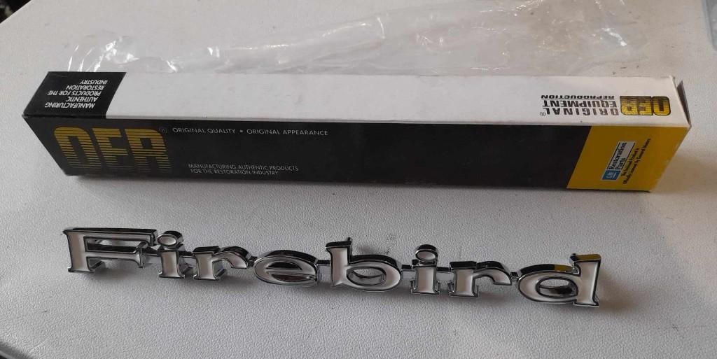 1967/68 spatbord embleem pontiac firebird (NIEUW), Verzenden, Nieuw, Auto's